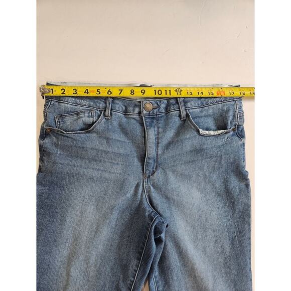 Democracy Light Denim Crop Rough Hem Size 16 - Picture 4 of 8